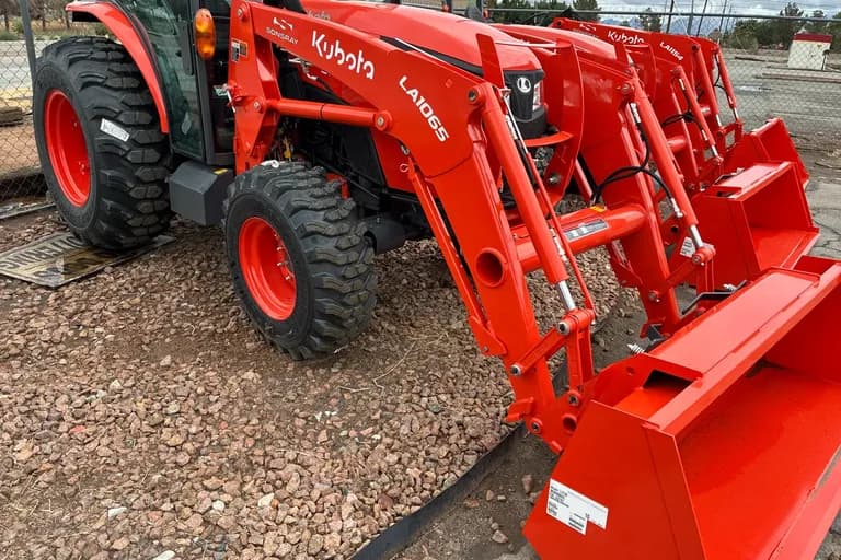 2026 KUBOTA LA1065A